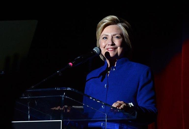 Hillary Clinton başkan adaylığını garantileyecek sayıya ulaştı