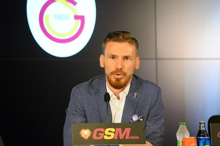 Serdar Aziz Galatasaraya imza attı