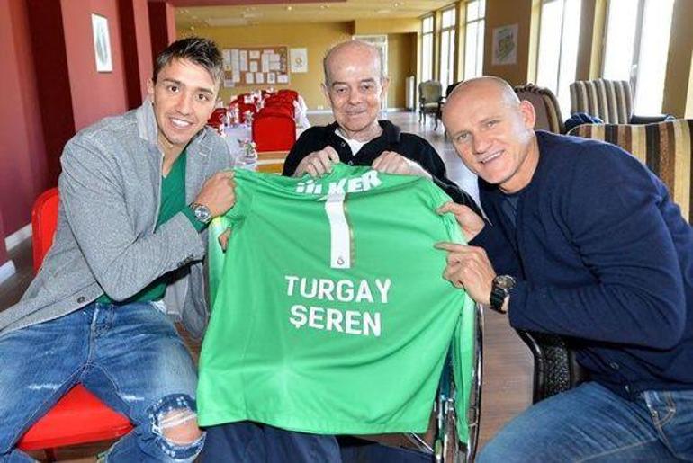 Turgay Şeren hayatını kaybetti