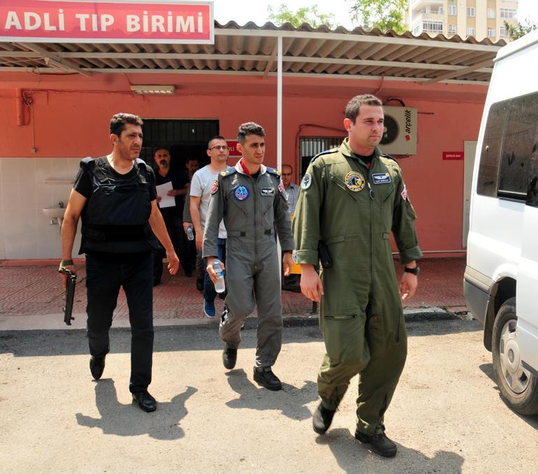 Tuğgeneral Özbakır ve 51 rütbeli askeri personel tutuklandı