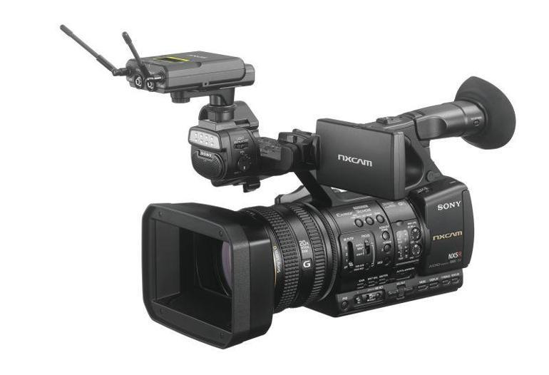 Sony Full HD el tipi kamerası HXR-NX5Ryi tanıttı