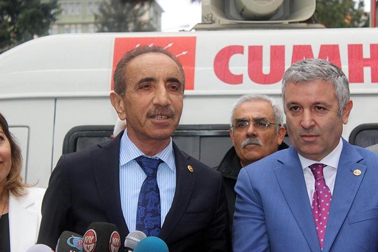 İzmirde AK Parti ve CHP arasında ayrılma ve güzel kız kalmadı polemiği