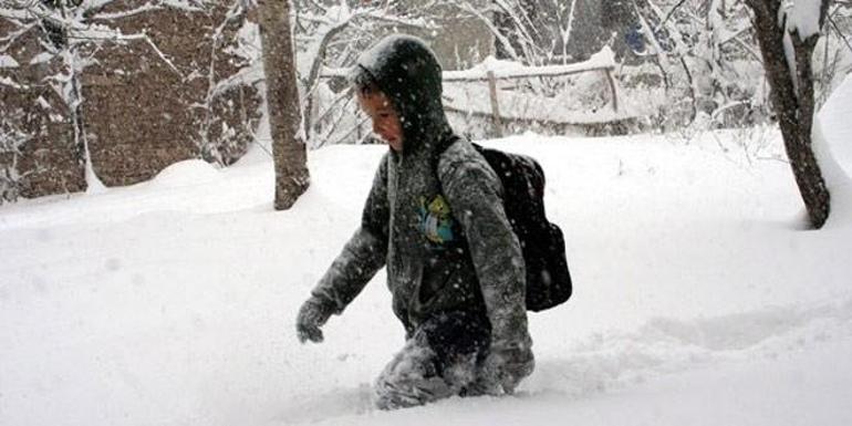 Kar tatili 15 Aralık | Okullar tatil mi (O ilden açıklama geldi)