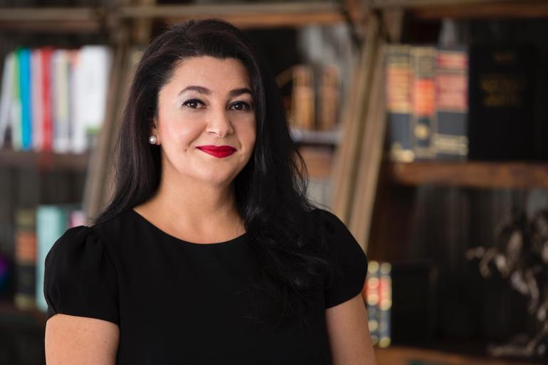 Aldatan eşle birlikte olan kişinin tazminat sorumluluğu var mıdır