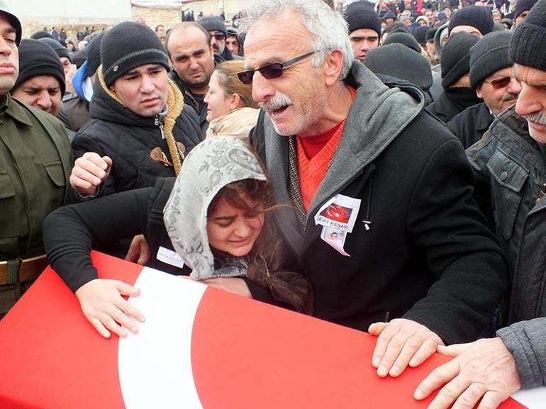 Fırat Kalkanında şehit olan askerler son yolculuklarına uğurlandı