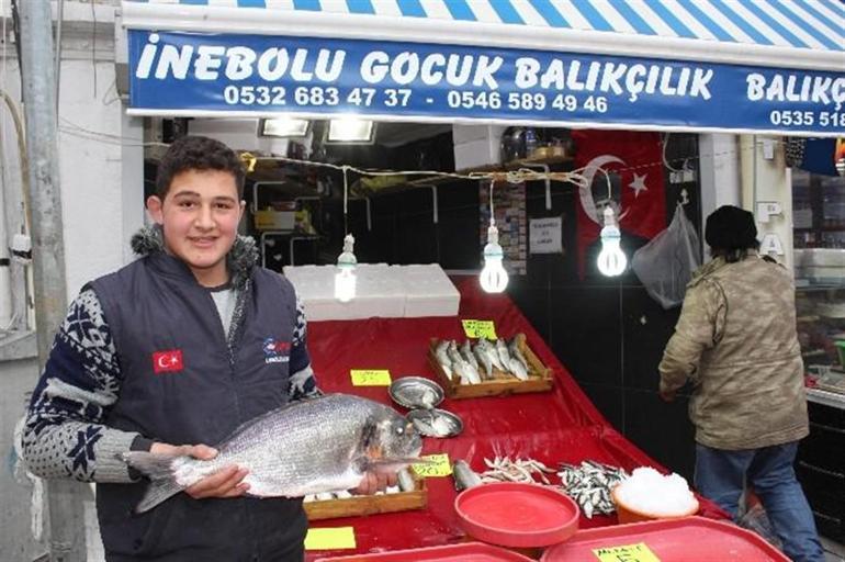 4 kiloluk çupra balıkçıları şoke etti