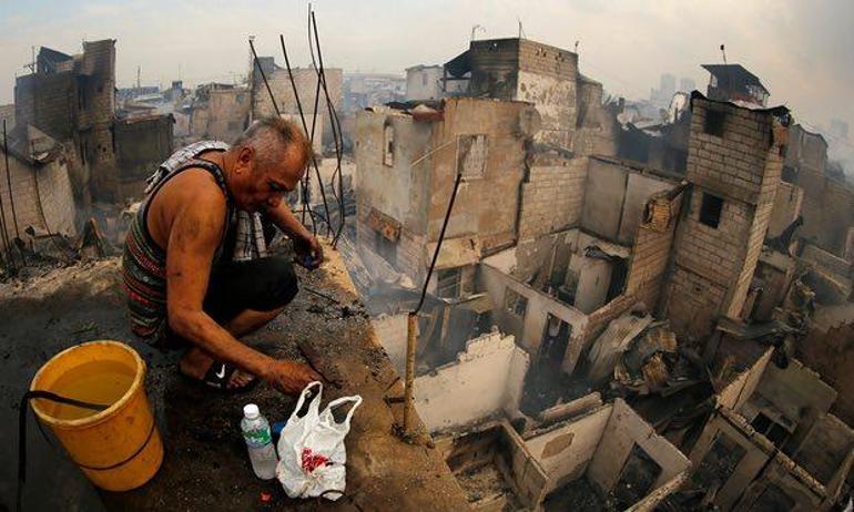Yangın sonrası 15 bin kişi evsiz