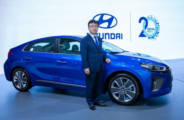 Hyundai yeni i30 ve hibritle dikkat çekiyor