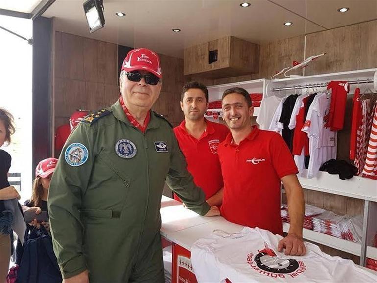 Hava Kuvvetlerinin mobil Türk Yıldızları mağazası: Ty-Store