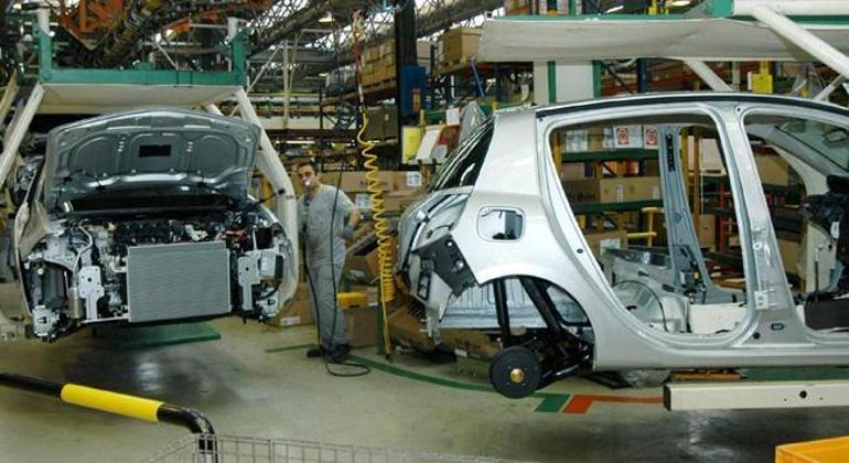 Türk otomotiv sanayisinin büyümesi için önlem şart