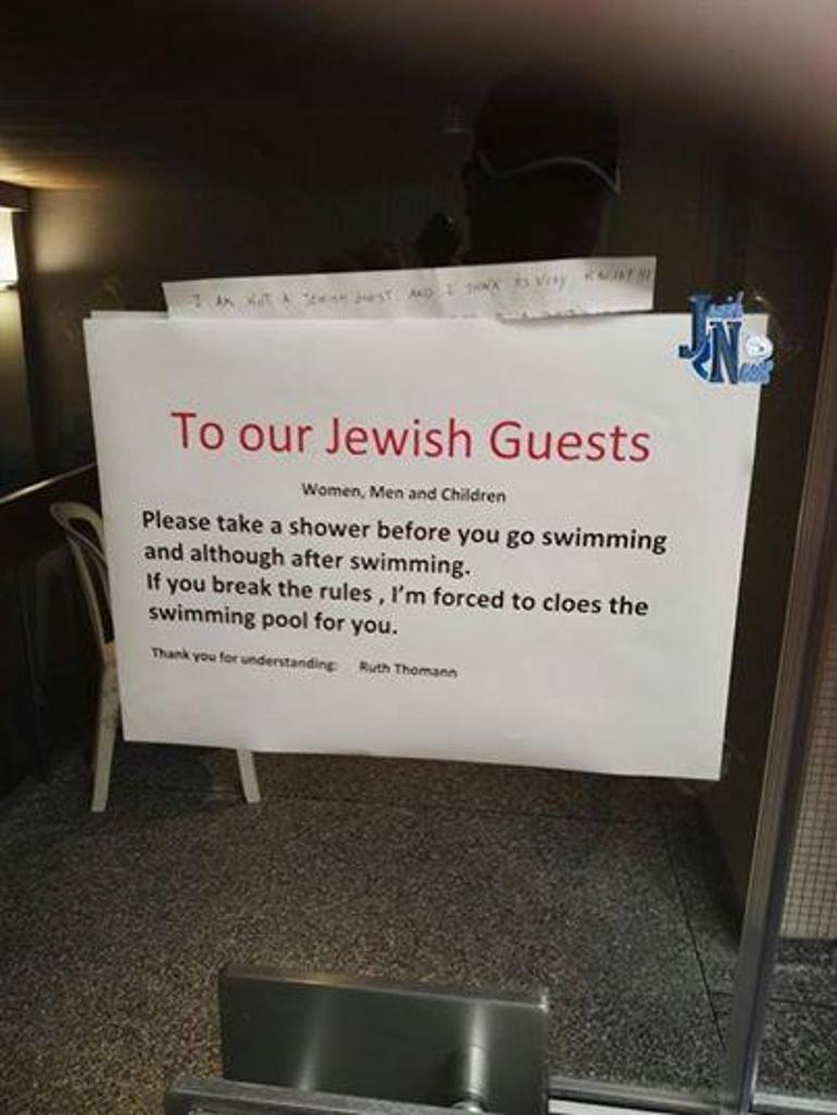 Otelden Yahudi müşterilere: Havuza girmeden önce duş alın