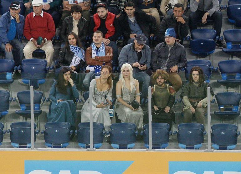 Game of Thrones Zenit tribünlerine kışı getirdi