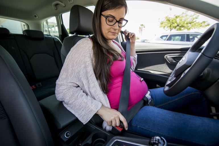 Hamileler için otomobil sürüş tavsiyeleri