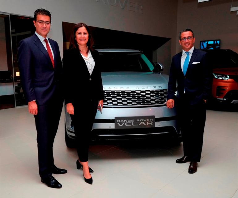 Türkiyenin en büyük Jaguar ve  Land Rover showroomu açıldı