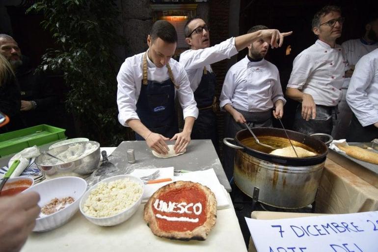 UNESCO Napoliten pizzasını “İnsanlığın Ortak Mirası” ilan etti