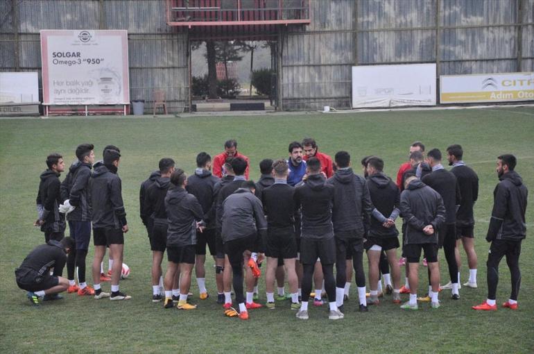 Gaziantepspor Oktay Derelioğluyla sözleşme imzaladı