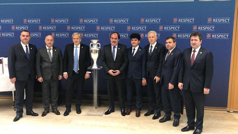Son dakika TFF Euro 2024 dosyasını UEFAya sundu