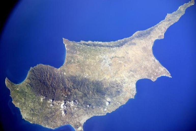 Uzaydan Kıbrısı görüntüledi