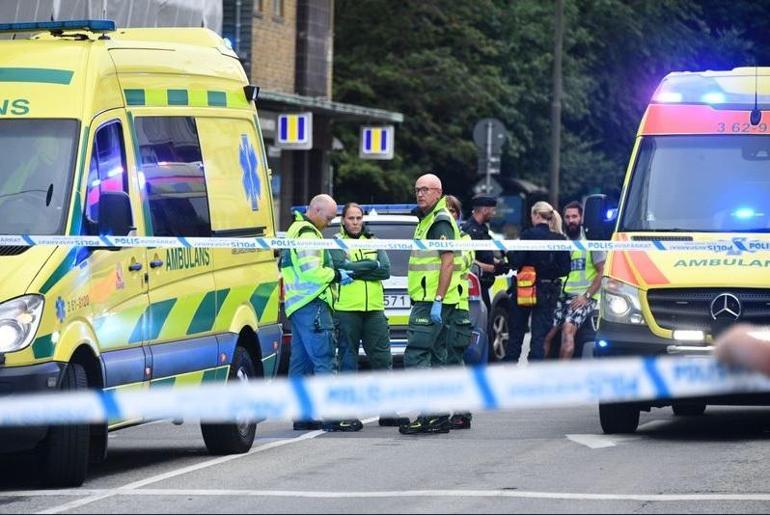 Son dakika... İsveçte kent merkezinde silahlı saldırı