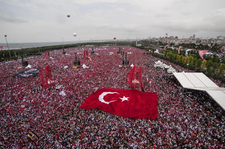 Muharrem İnce İstanbul mitinginde konuştu