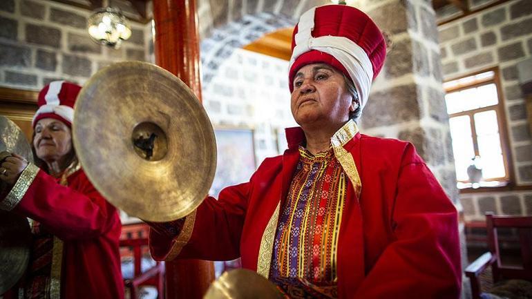 Başkentin ilk kadın mehteran takımı ilgi görüyor