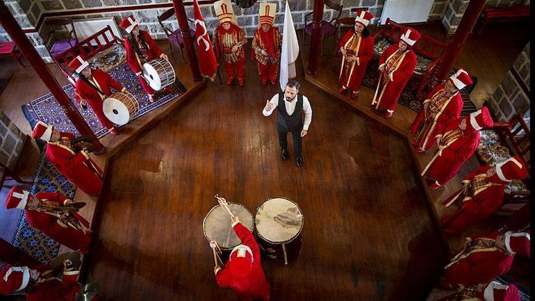 Başkentin ilk kadın mehteran takımı ilgi görüyor