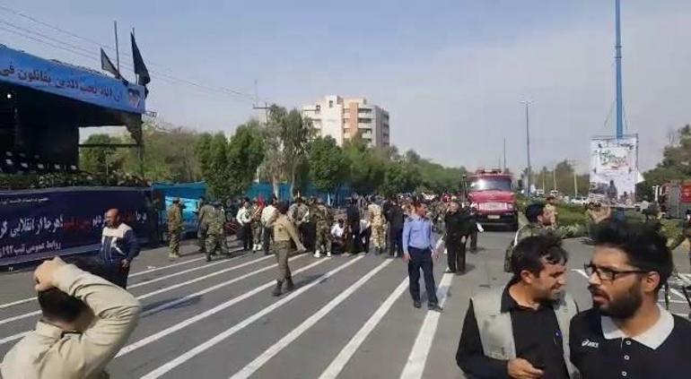 Son dakika... İranda askeri geçiş töreni sırasında saldırı