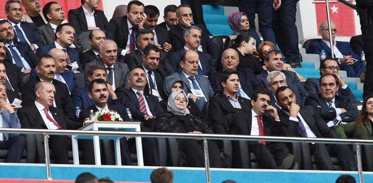 Şöhretler Karması maçının başlama vuruşunu Cumhurbaşkanı Erdoğan yaptı