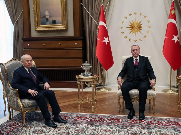 Son dakika.. Erdoğan ve Bahçeli bir araya geldi