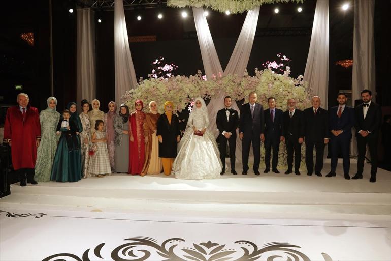 Cumhurbaşkanı Erdoğan nikah şahidi oldu