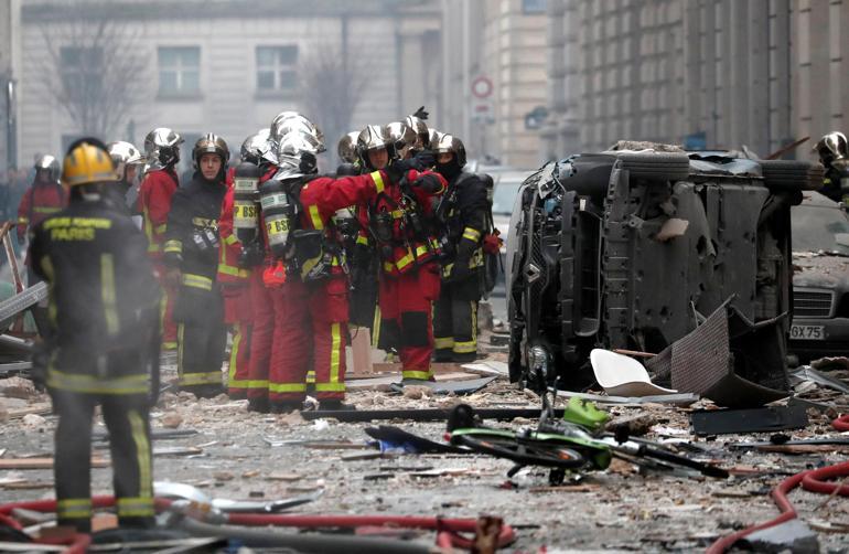 Fransanın başkenti Pariste büyük patlama: Çok sayıda ölü ve yaralı var