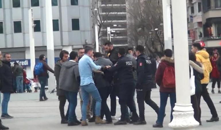 Taksim Meydanında hanutçular birbirine girdi