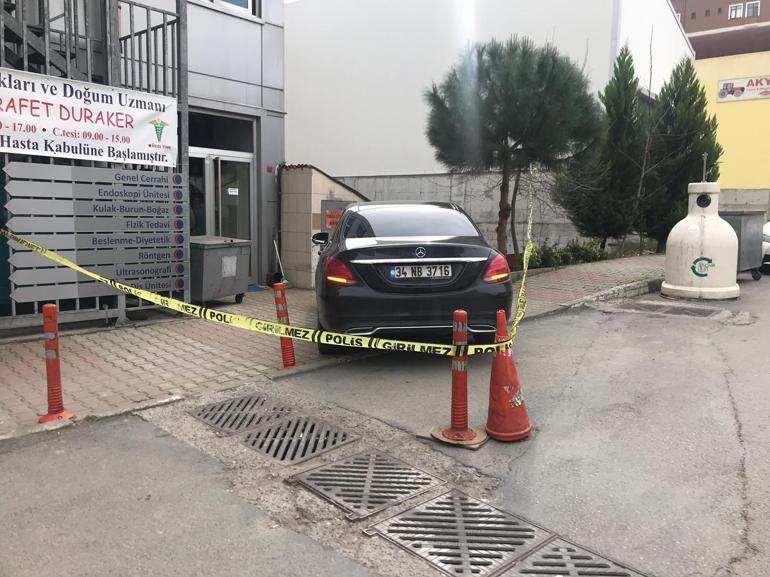 Yaralı bir kişiyi getirdikleri araç ile birlikte tıp merkezi önüne bırakıp kaçtılar