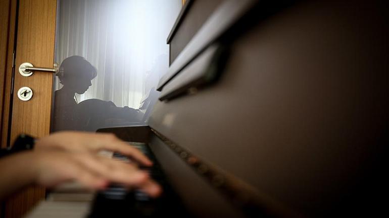 Piyanonun minik yeteneği: Arya Su Gülenç