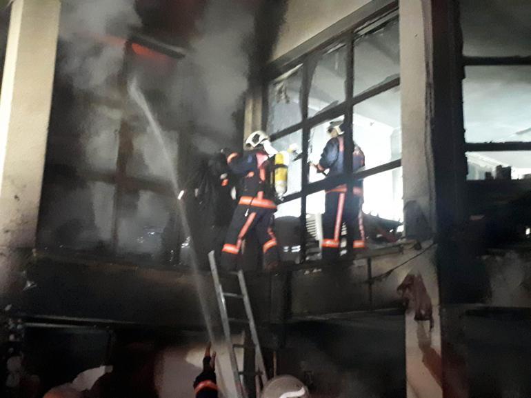 Ankarada korkutan yangın: 6 iş yeri kullanılamaz hale geldi
