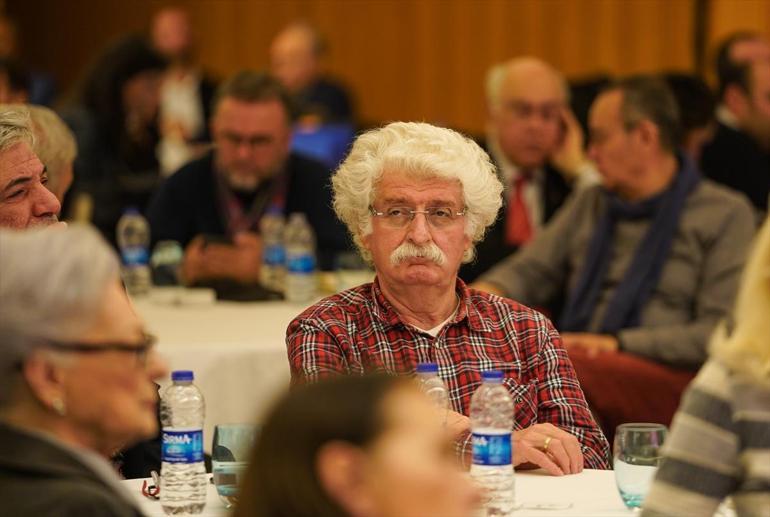 Ekrem İmamoğlu, sanatçılarla buluştu