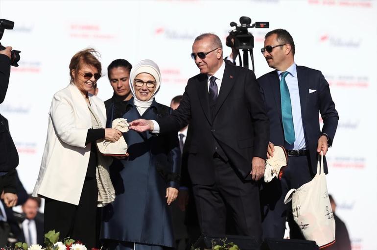 Son dakika... Cumhurbaşkanı Erdoğandan Yenikapı mitinginde önemli açıklamalar