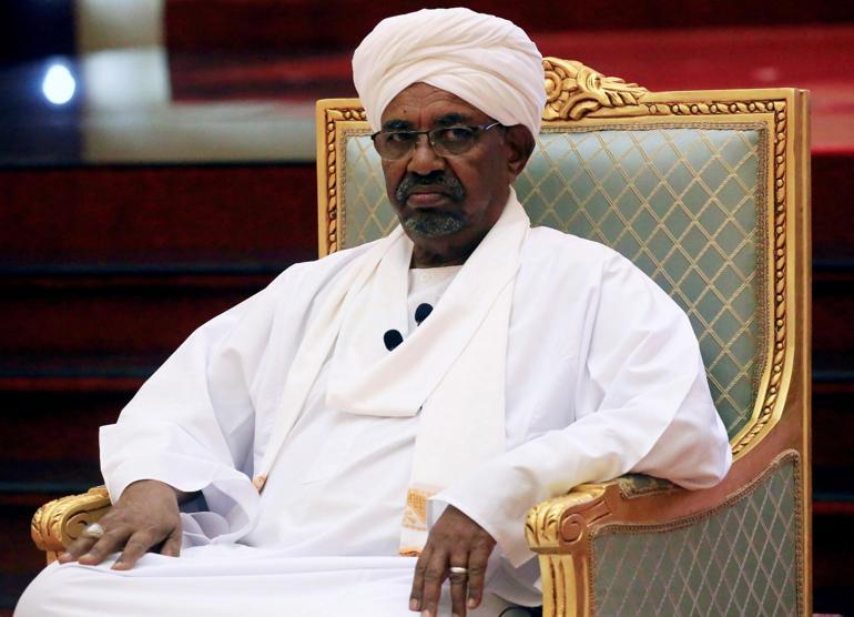 Son dakika... Sudanda ordu yönetime el koydu