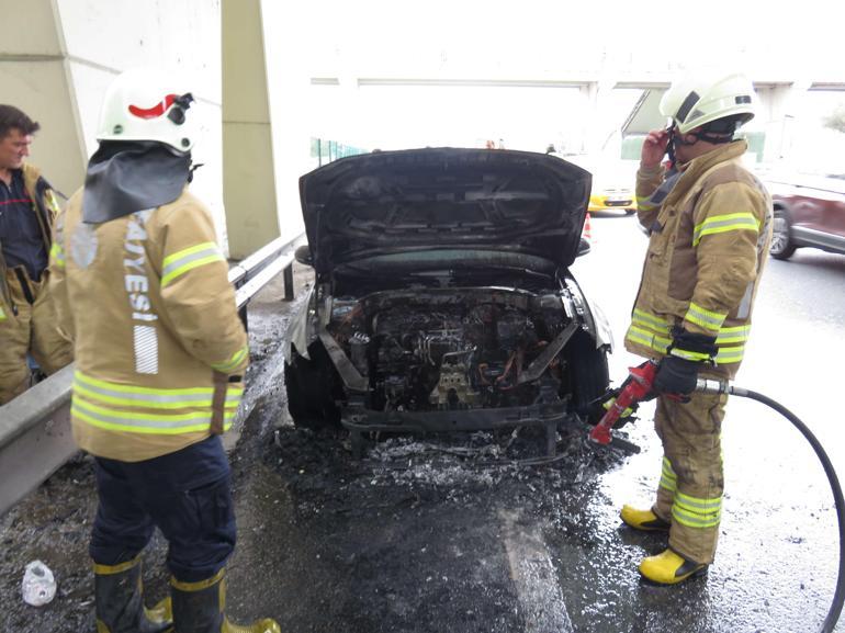 Otomobil alev alev yandı, sürücüsü canını zor kurtardı