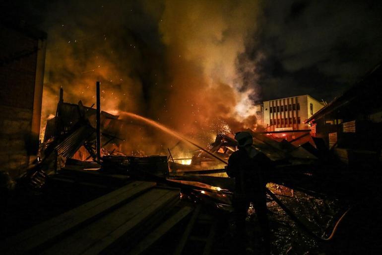 Ankarada pelet deposunda yangın