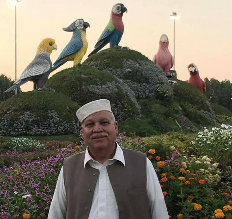 Pakistanlı turist, Yeşil Türbeyi ziyaret ederken hayatını kaybetti