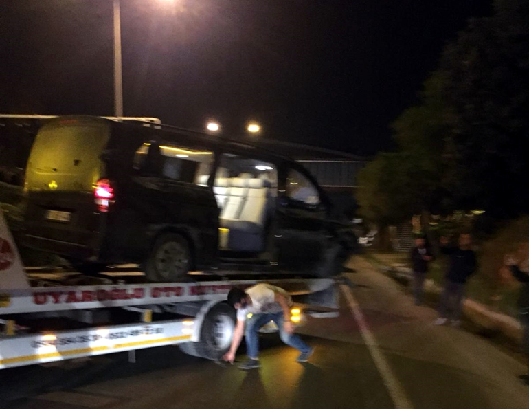 Alanyasporlu futbolcuları taşıyan minibüs devrildi: 1 ölü 7 yaralı