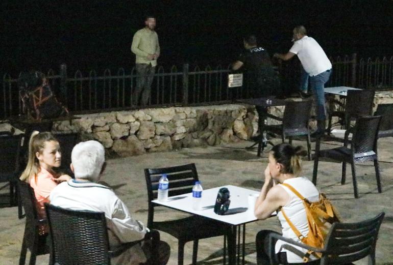 İntihara kalkıştı, çevredekiler aralarında para toplayıp vazgeçirdi