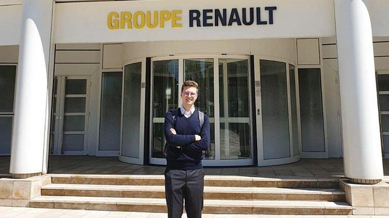 Liseli İlyasın büyük başarısı Renault merkezinde sunum yaptı