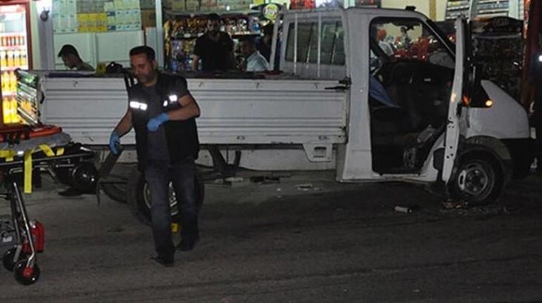 Manisa Turgutluda sokak ortasında iki kardeşe kanlı saldırı