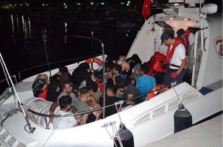İzmirin 3 ilçesinde 88 kaçak yakalandı