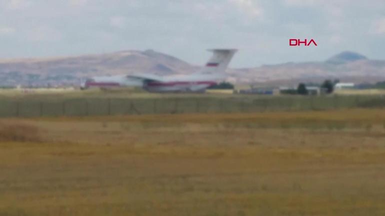 S-400leri Ankaraya getiren uçaktan ilk görüntüler