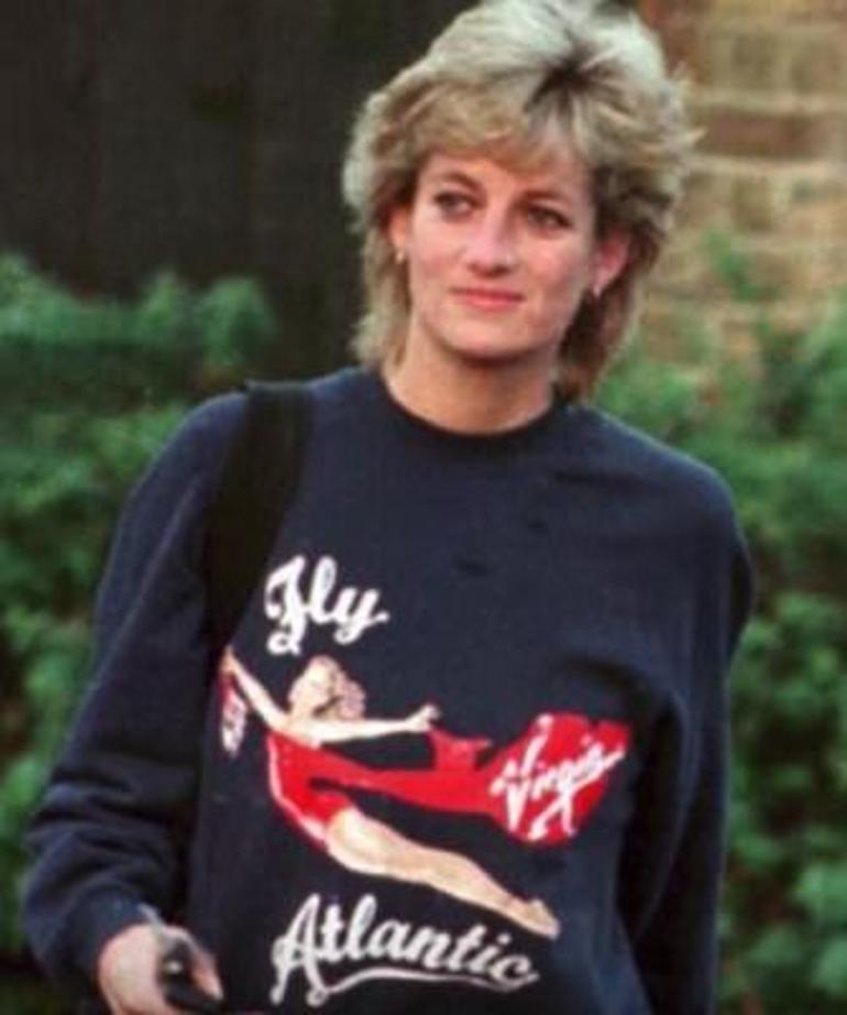 Prenses Diana’nın sweatshirtü 47 bin Euroya satıldı