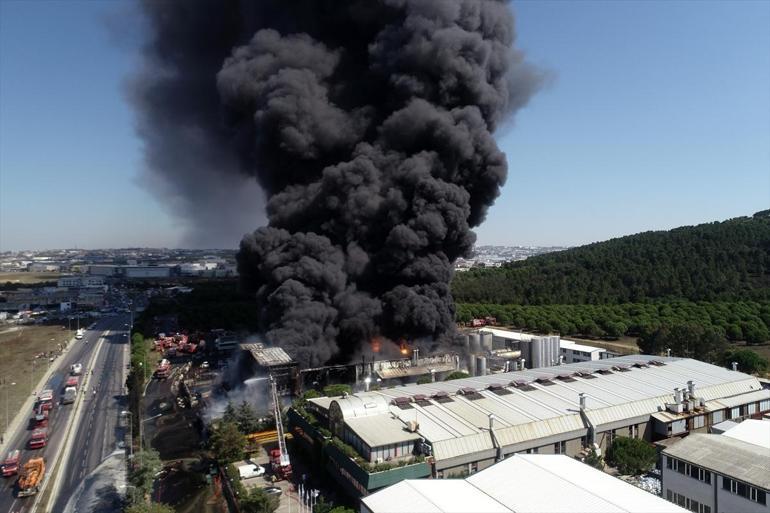 Tuzlada fabrikada yangında patlama