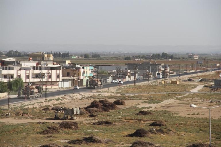 Tel Abyad sınır hattında askeri araç hareketliliği
